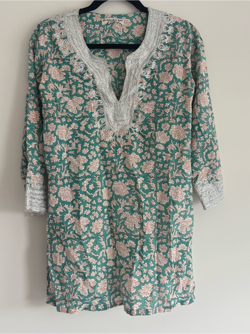 Vintage boho Roberta Roller Rabbit Green and Pink Floral V-Neck Tunic